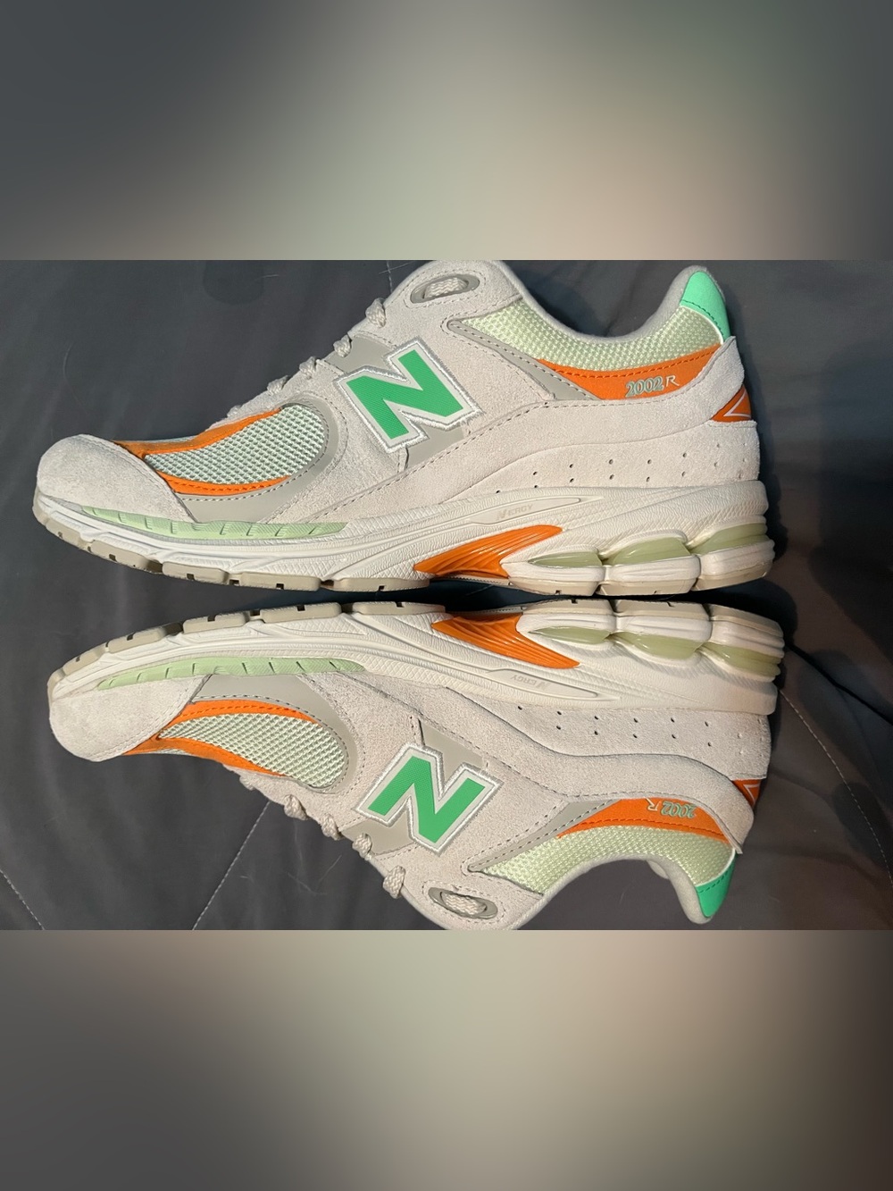 New Balance 2002R in the 'Linen Green Apple' (SKU: U2002RZD) Size 11 NEW mens